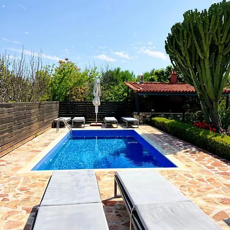 فيلة Elysian Private Pool & Garden View